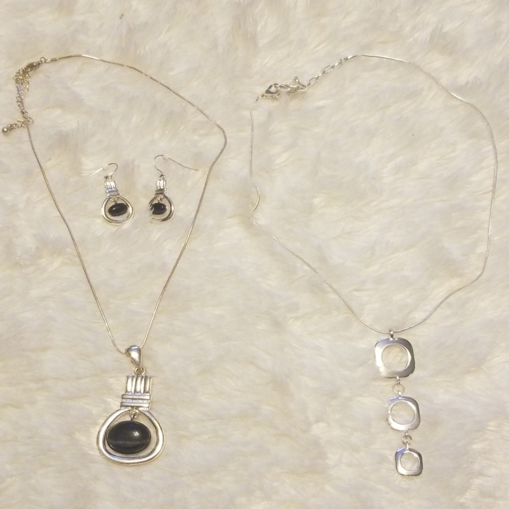Silver and black elegant necklace set